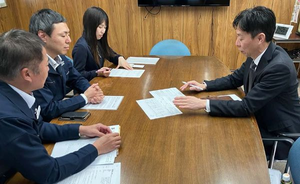 社会保険労務士との情報交換